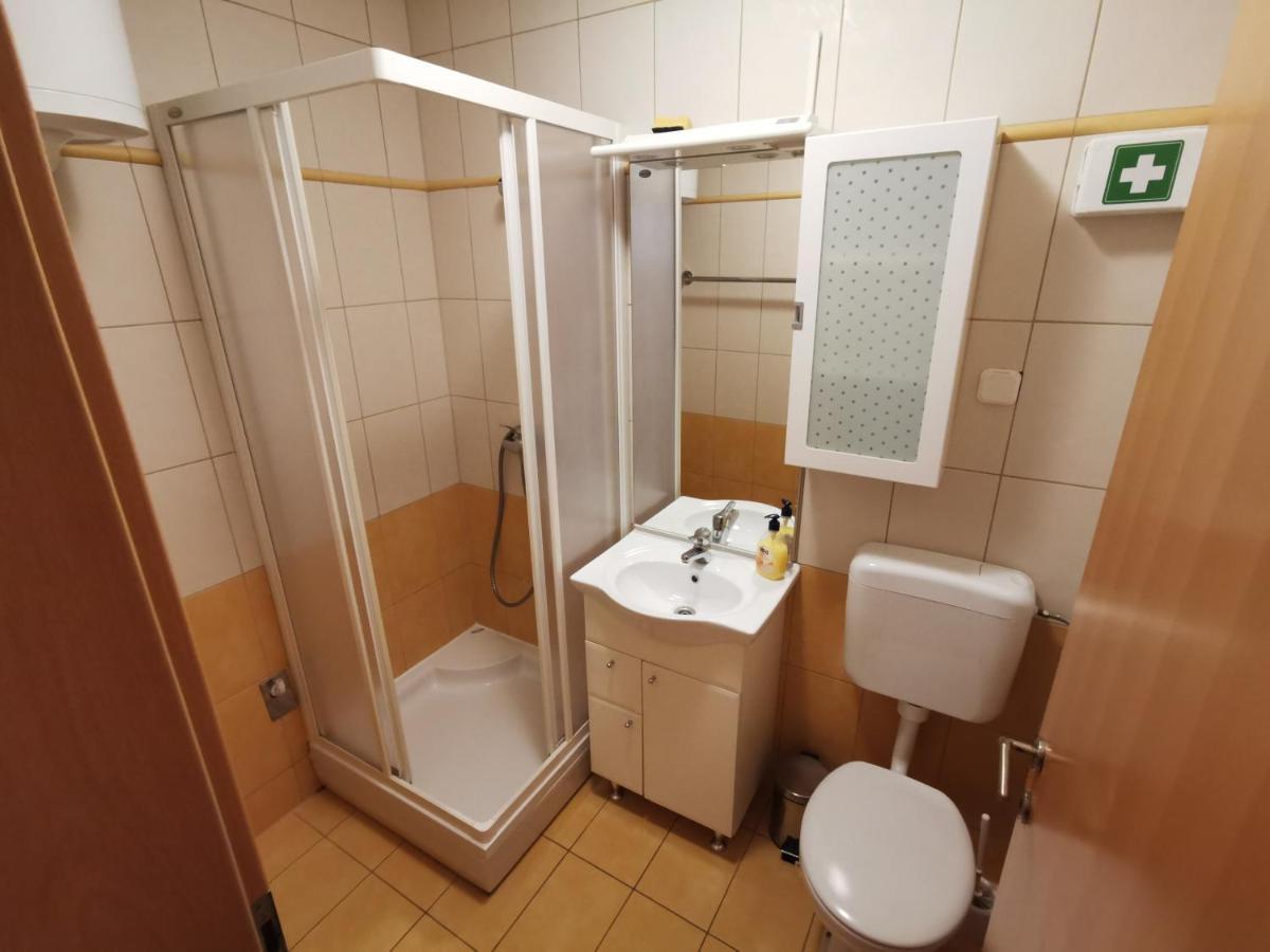 Ferienwohnung Nico Novalja Exterior foto